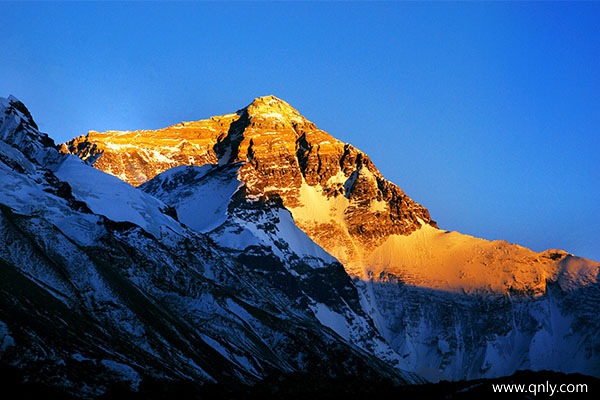 珠穆朗玛峰旅游时间