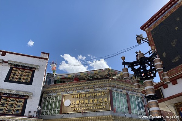 西藏旅游多少钱