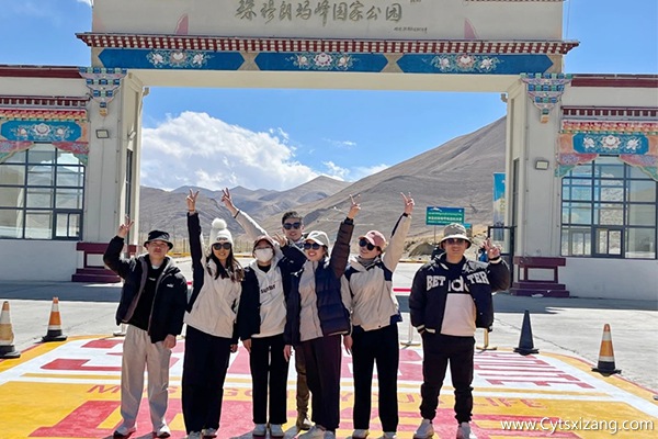 西藏跟团旅游12天花费一般多少