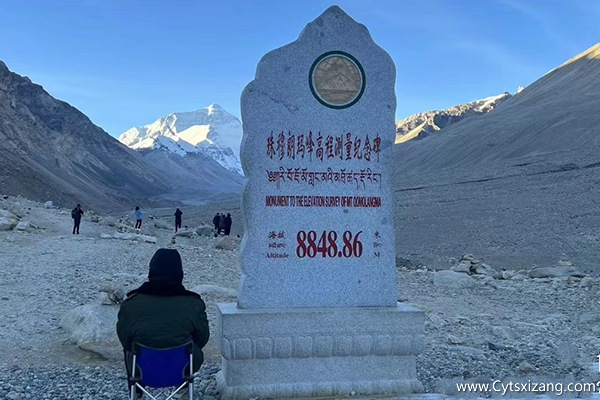 西藏旅游九日跟团大概多少钱