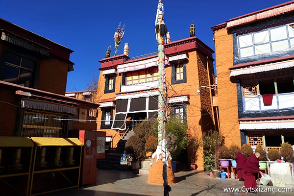 西藏旅游大概要多少钱