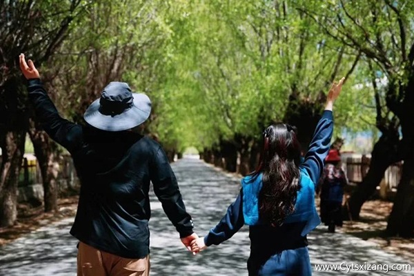 拉萨三月份适合旅游吗