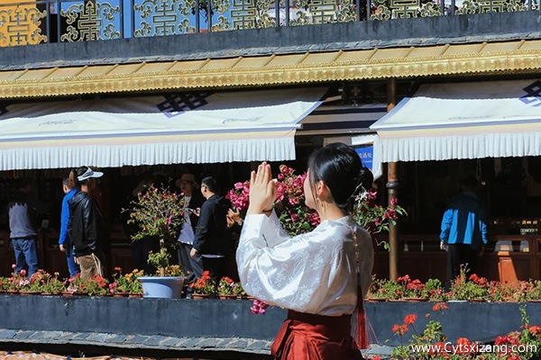3月份去西藏带什么