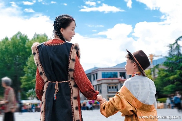 带小孩去西藏旅游