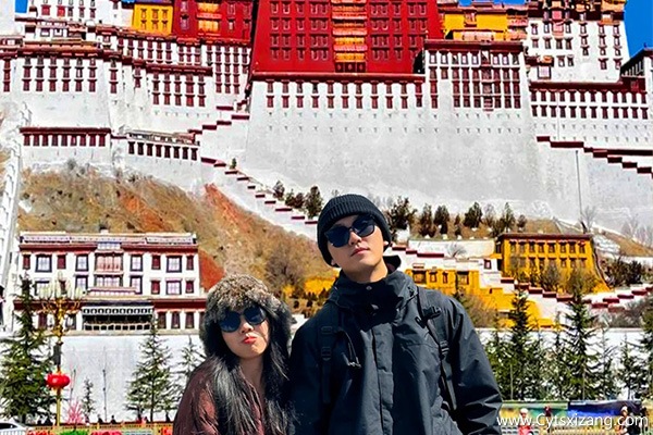 情侣去西藏旅游要准备多少钱
